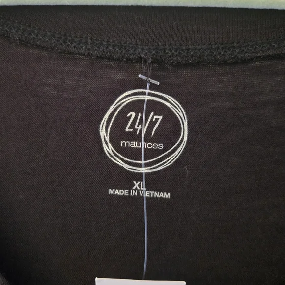 Women's V-Neck Black Tank Top - Picture 3 of 8